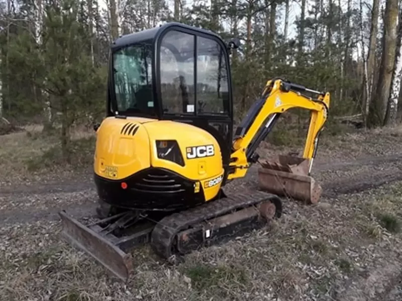 jcb-8026cts-rok-2017a